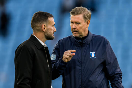 Malmö FFs huvudtränare Anes Mravac och assisterande