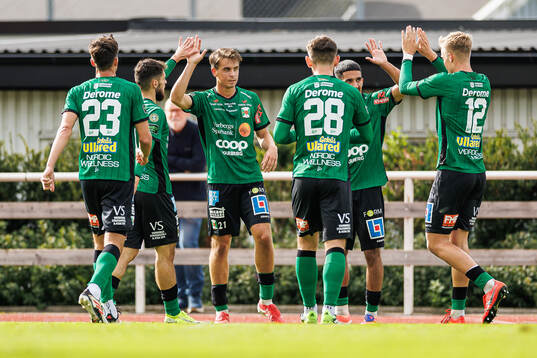 Varbergs Isak Vidjeskog jublar