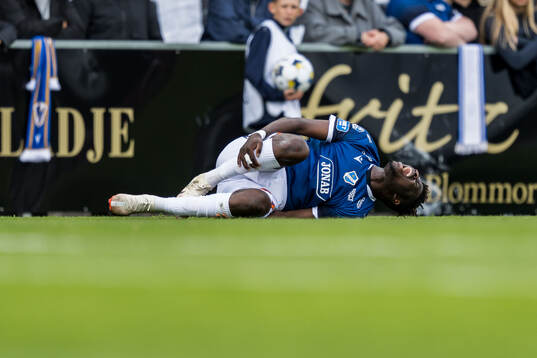 Halmstads Emmanuel Yeboah har ont