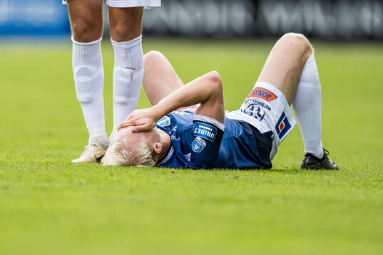 Halmstads André Boman har ont