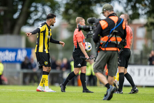 Hammarbys Montader Madjed reagerar på ett domslut