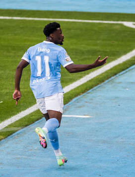 Malmö FFs Emmanuel Ekong jublar