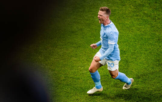Bläddra bland fler bilder av Fotboll, Allsvenskan, Malmö FF - Värnamo