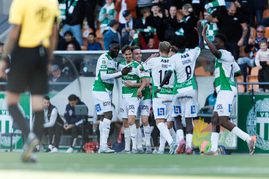 Västerås Max Larsson jublar