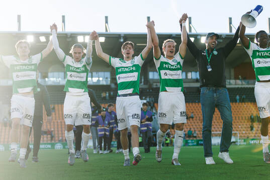 Västerås Max Larsson och Herman Magnusson  jublar