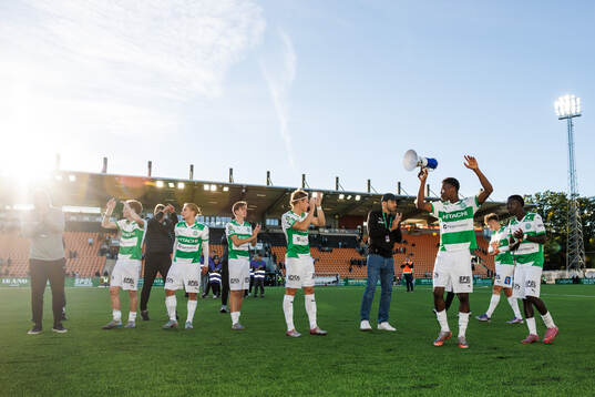 Västerås spelare jublar