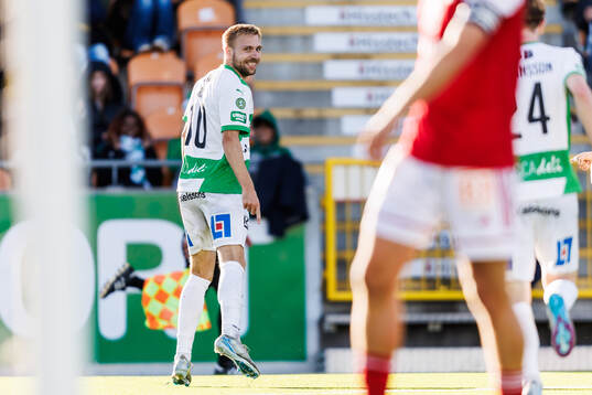 Västerås Jonathan Ring jublar