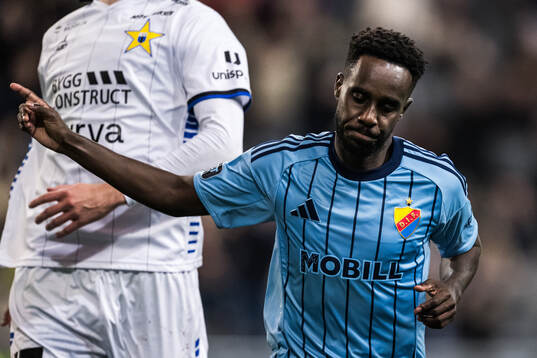 Djurgårdens Tokmac Nguen jublar