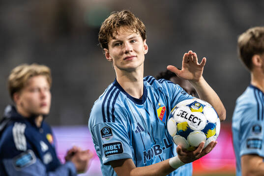 Djurgårdens August Priske Flyger jublar