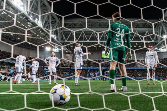 Sirius Robbie Ure, Jakob Voelkerling Persson, Tobias Anker,