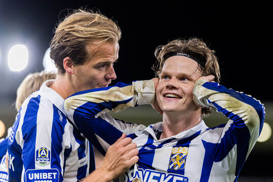 IFK Göteborgs August Erlingmark jublar med Kolbeinn