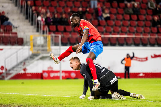 Helsingborgs Adam Akimey jublar