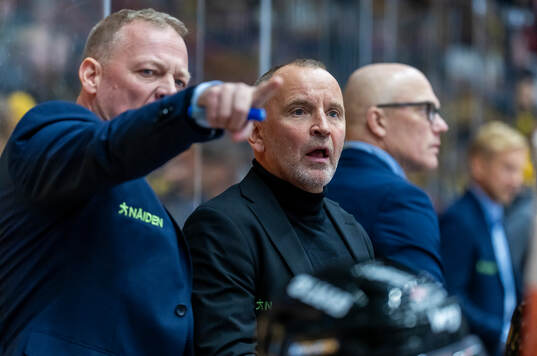 Luleås assisterande tränare Henrik Stridh och tränare