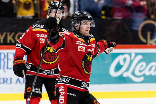 Luleås Brian O'Neill jublar