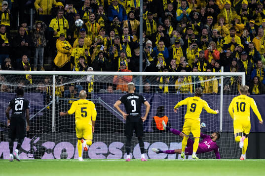 Kasper Høgh of Bodø/Glimt misses penalty
