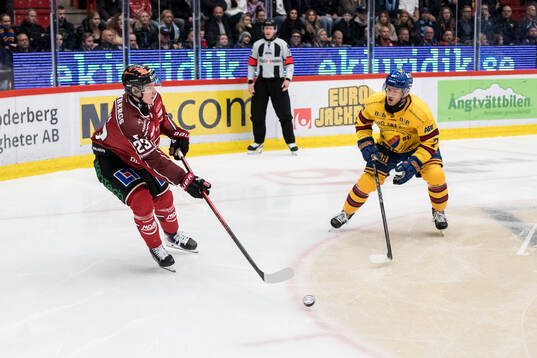 Örebros Egor Polin och Djurgårdens Joseph Snively