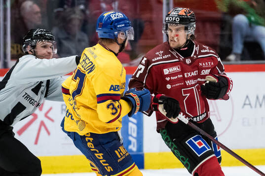 Djurgårdens Jesper Pettersson och Örebros William Wikman