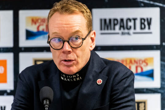 Örebros tränare Niklas Eriksson på presskonferensen