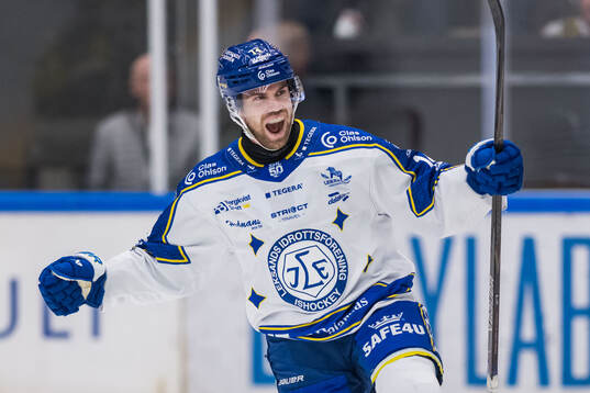 Leksands Oskar Lang jublar