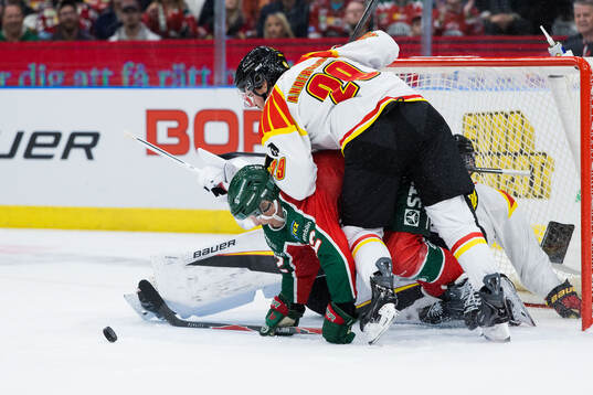 Brynäs Axel Andersson och Frölundas Max Friberg