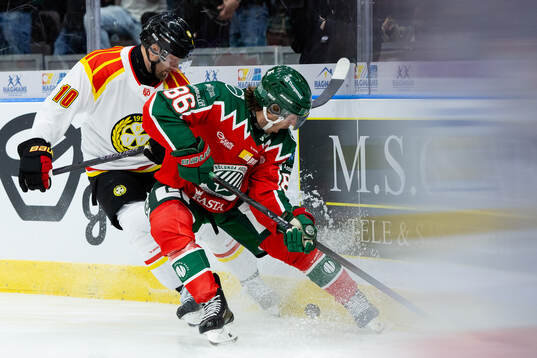 Brynäs Johan Larsson och Frölundas Erik Thorell