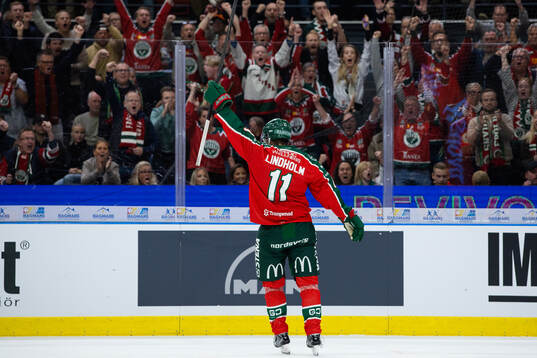 Frölundas Max Lindholm jublar