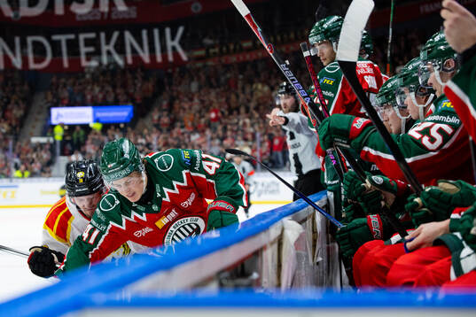 Brynäs Johannes Kinnvall och Frölundas Ivar Stenberg
