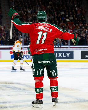 Frölundas Max Lindholm jublar