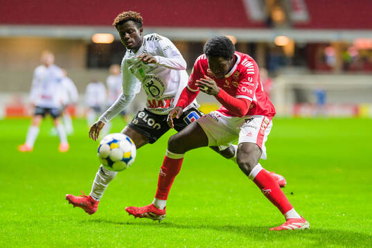Örebros Blessing Asumang Dankwah och Kalmars Aboubacar