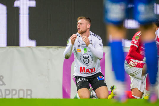 Örebros Dino Salihovic reagerar