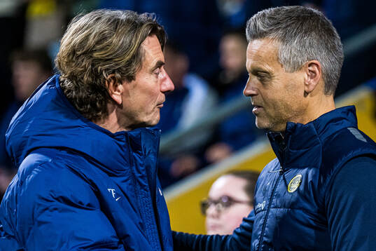 Head coach Thomas Frank of Tottenham Hotspur and head coach