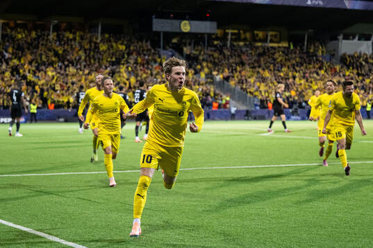 Jens Petter Hauge of Bodø/Glimt celebrates
