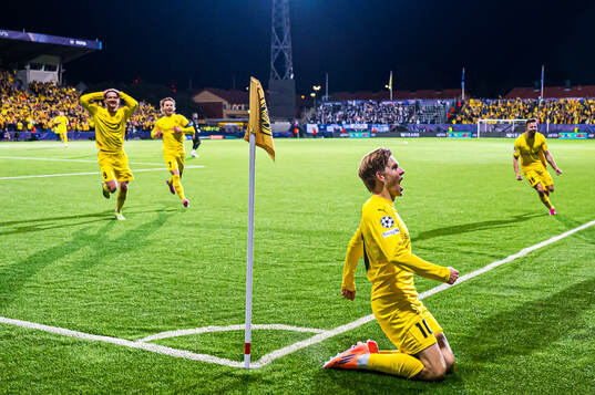 Jens Petter Hauge of Bodø/Glimt celebrates