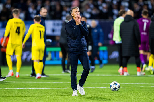 Head coach Kjetil Knutsen of Bodø/Glimt looks dejected