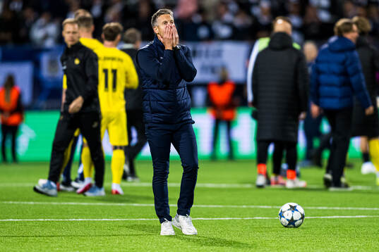 Head coach Kjetil Knutsen of Bodø/Glimt looks dejected
