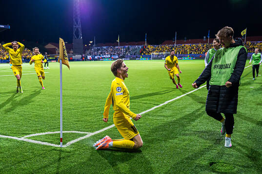 Jens Petter Hauge of Bodø/Glimt celebrates
