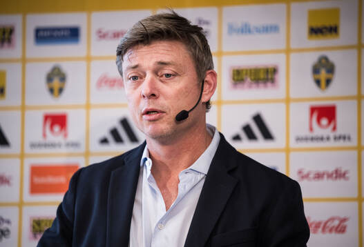 Head coach Jon Dahl Tomasson of the Swedish national