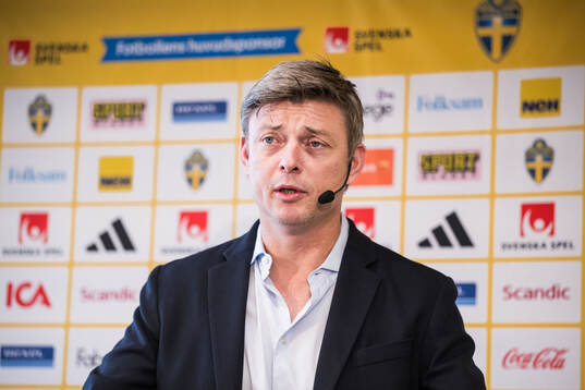Head coach Jon Dahl Tomasson of the Swedish national
