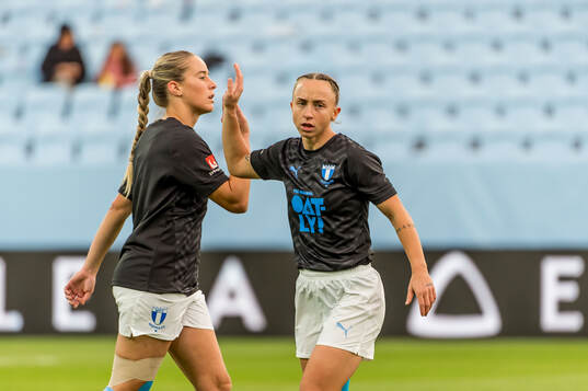 Malmö FFs Courtney Nevin och Miljana Ivanovic
