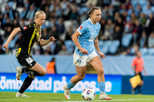 Malmö FFs Miljana Ivanovic och Häckens Lisa Löwing