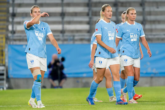 Malmö FFs Courtney Nevin deppar