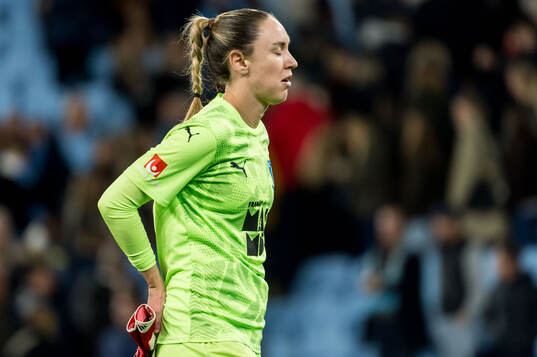 Malmö FFs målvakt Moa Öhman deppar