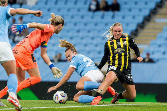 Malmö FFs Sara Kanutte Sørensen Fornes och Häckens