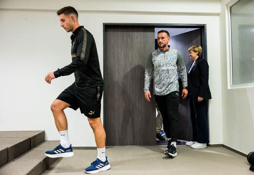 Lasse Berg Johnsen and Head coach Anes Mravac