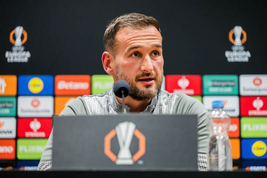 Head coach Anes Mravac