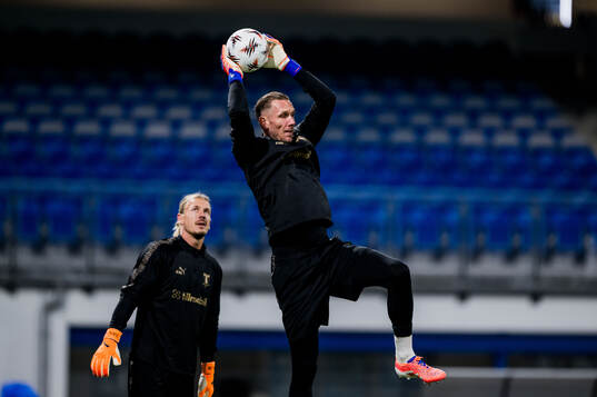 Goalkeeper Johan Dahlin and Goalkeeper Robin Olsen