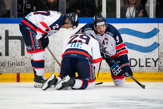 Halmstads Tom Johansson har ont