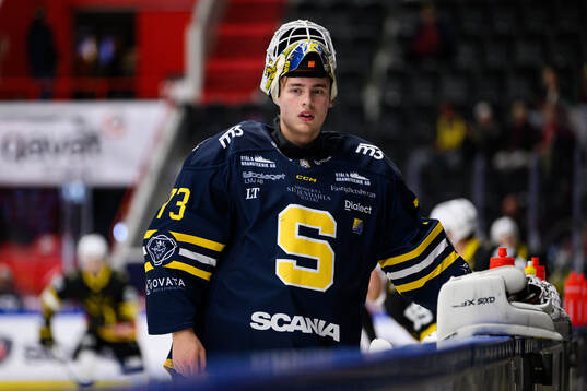 Södertäljes målvakt Love Härenstam