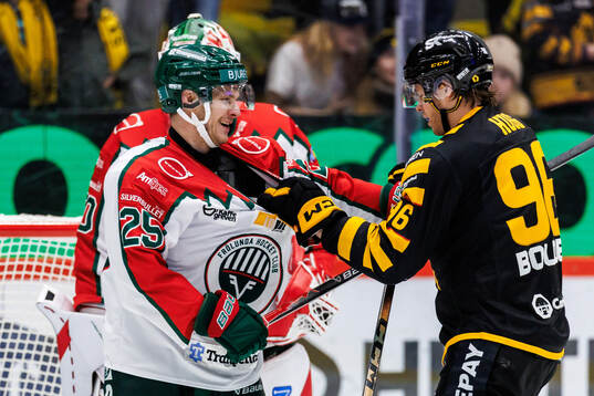 Frölundas Arttu Ruotsalainen och Skellefteås Rickard Hugg