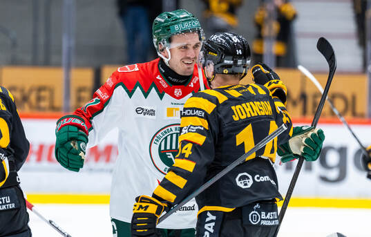 Frölundas Max Lindholm och Skellefteås Andreas Johnson